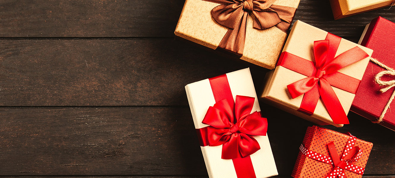 The Best Gifts to Buy Elderly Relatives for Christmas